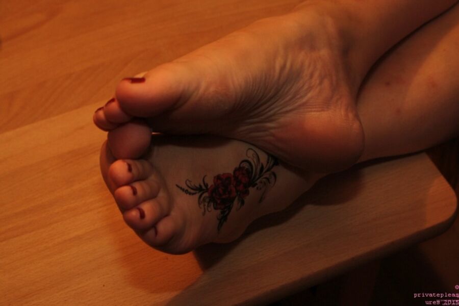 Free porn pics of roemoe barefoot tatoo sex 24 of 68 pics