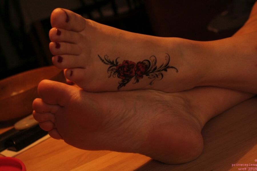 Free porn pics of roemoe barefoot tatoo sex 10 of 68 pics