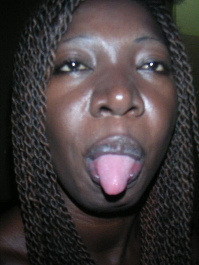 Free porn pics of Burkina Faso - Ouagadougou hooker hates taking cum in her mouth 3 of 7 pics
