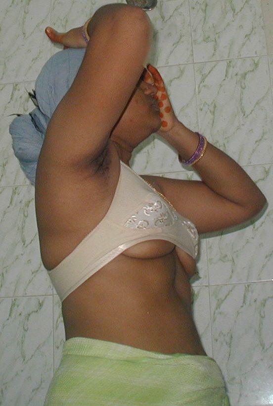 Free porn pics of SOUTH INDIAN MATURE HOUSEWIFE LATHIMA 23 of 282 pics