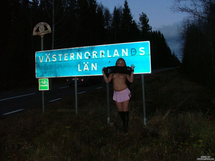 Free porn pics of Sweden - young Sara from the north 1 of 8 pics