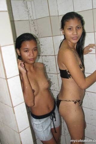 Free porn pics of Lesbian Thai girl bathing 8 of 55 pics