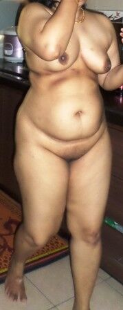 Free porn pics of Janda sangap telanjang dalam rumah 3 of 3 pics