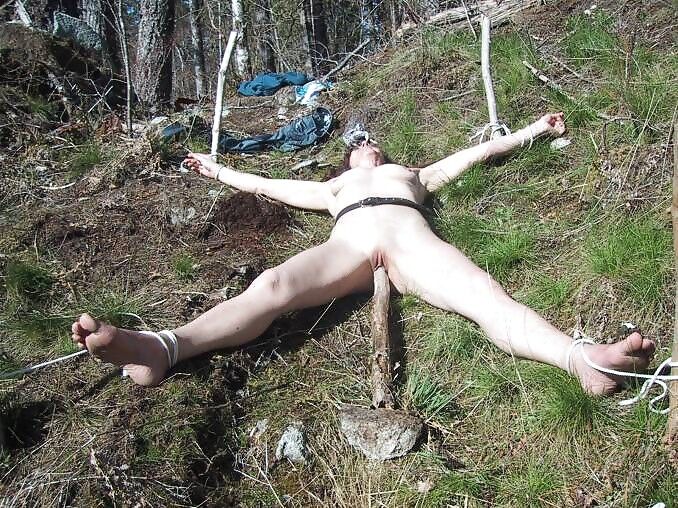 Outdoor crunchboy voyeur bdsm