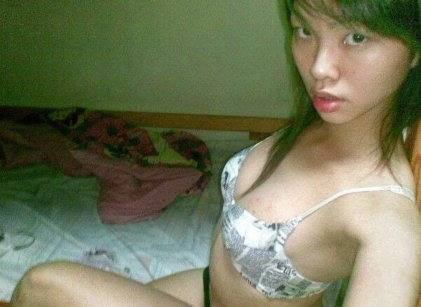 Free porn pics of Chinese hardcore 13 of 16 pics