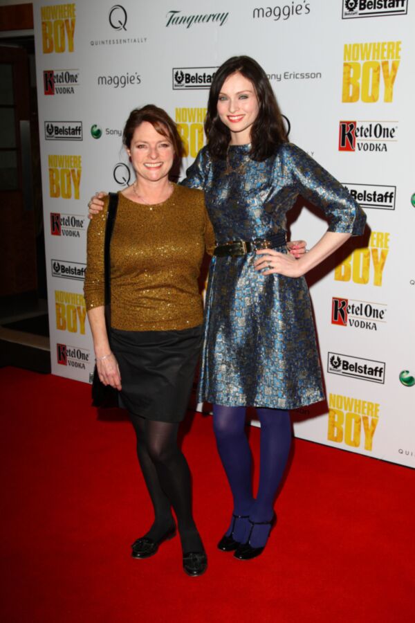 Free porn pics of Sophie Ellis-Bextor and Her Mum - Two Posh Cunts in Patyhose 10 of 11 pics