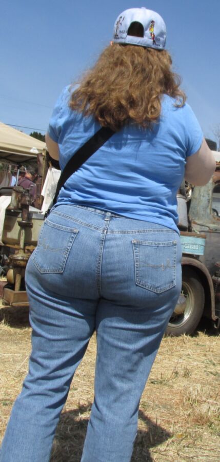 Free porn pics of Big Blue - My favorite candid big butts in jeans 5 of 24 pics