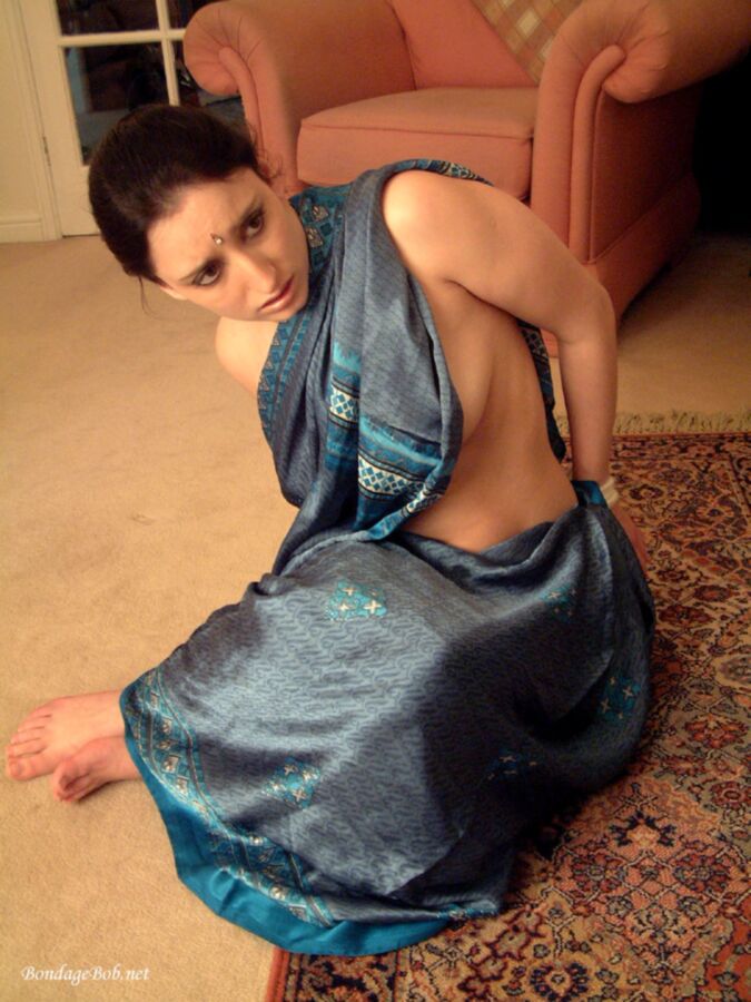 Free porn pics of sari damsel 10 of 93 pics