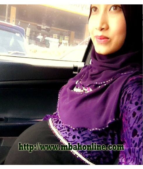Free porn pics of Koleksi Ibu Jilbab Hamil 8 of 12 pics