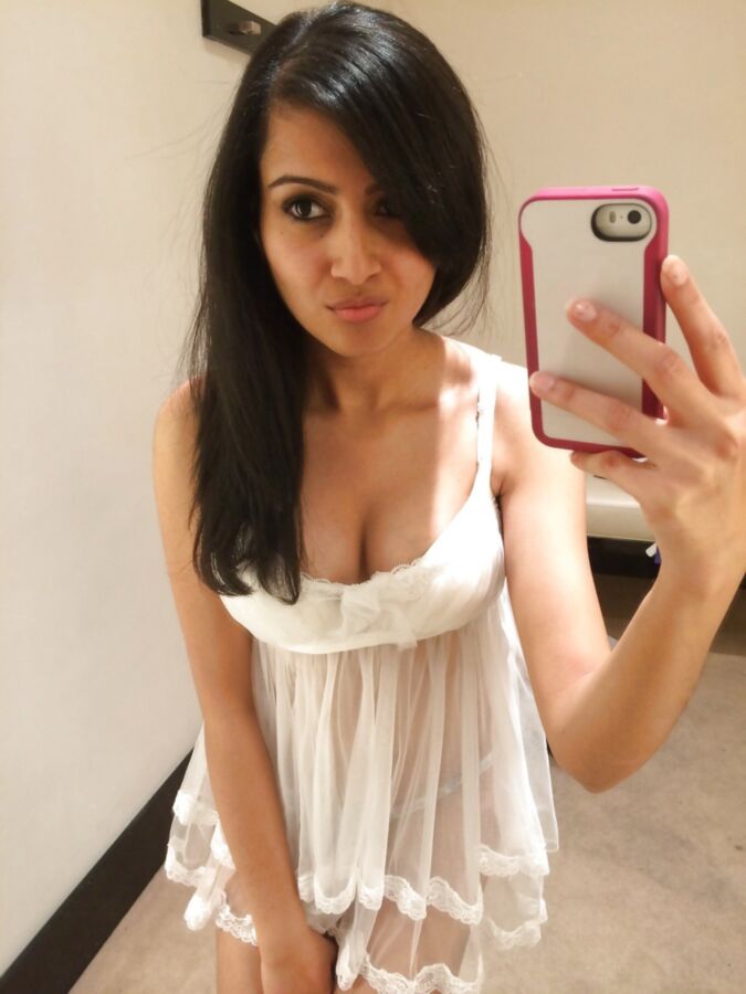 Free porn pics of British Indian lingerie shopping! 14 of 15 pics