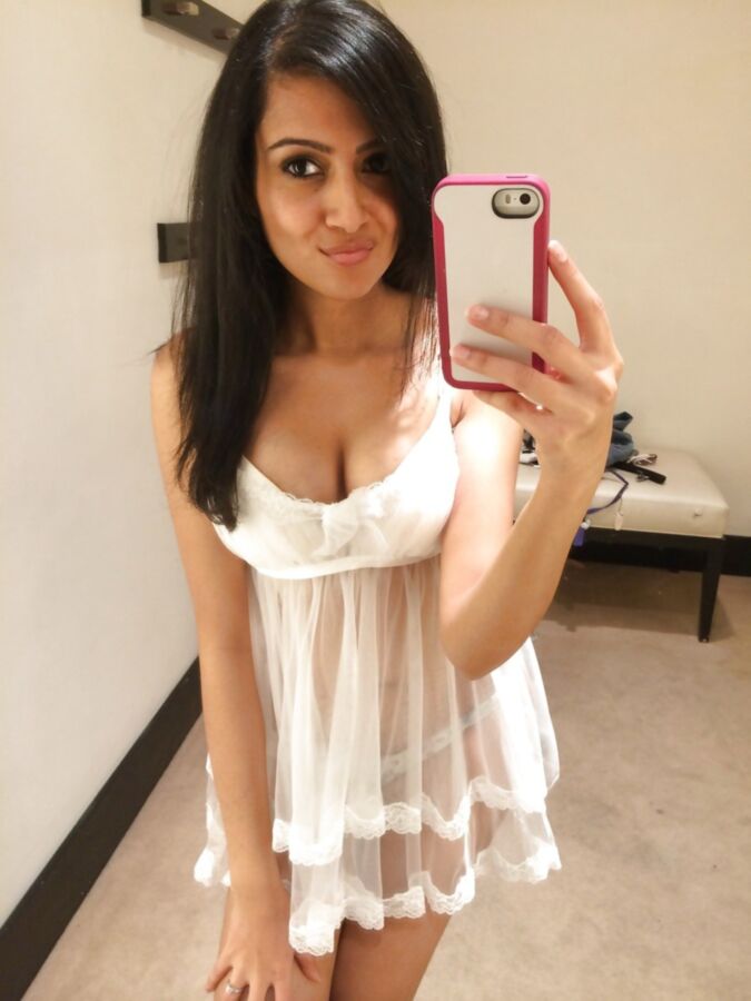 Free porn pics of British Indian lingerie shopping! 13 of 15 pics
