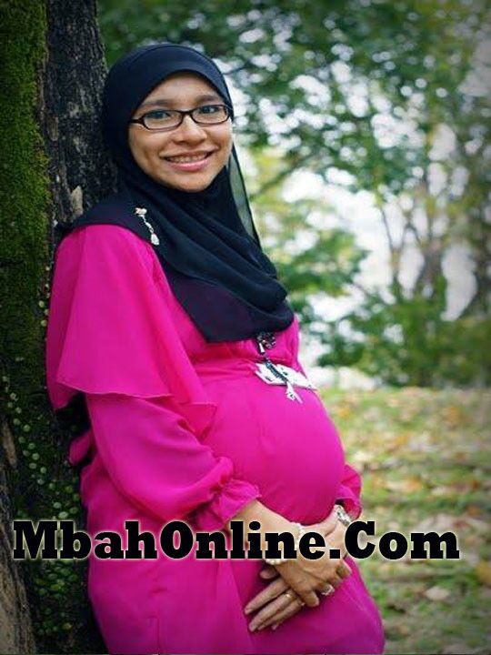 Free porn pics of Hijab Pregnant  4 of 20 pics