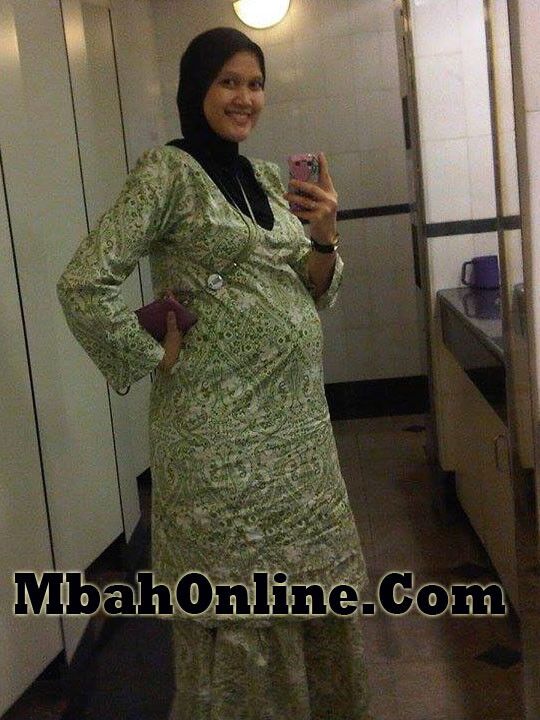 Free porn pics of Bumil Muslimah  2 of 12 pics
