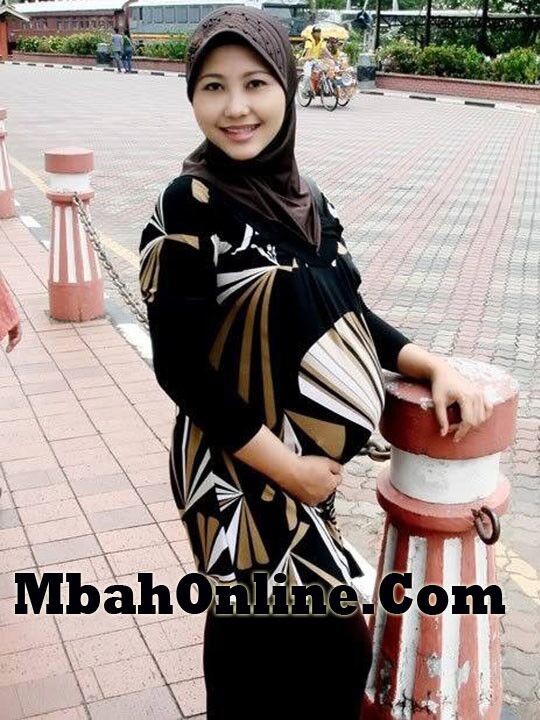 Free porn pics of Hijab Bumil  3 of 10 pics
