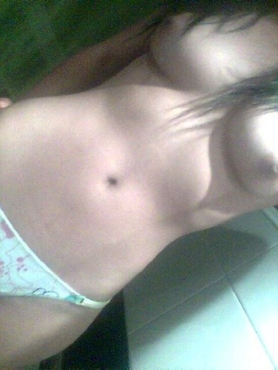 Free porn pics of Skinny Latina Teen Blurry Selfies 3 of 10 pics