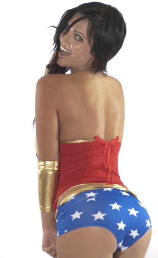 Free porn pics of WONDER WOMAN - DENISE MILANI 8 of 36 pics