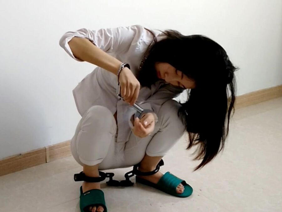 Free porn pics of 女死刑犯 Chinese Female Prisoner 18 of 24 pics