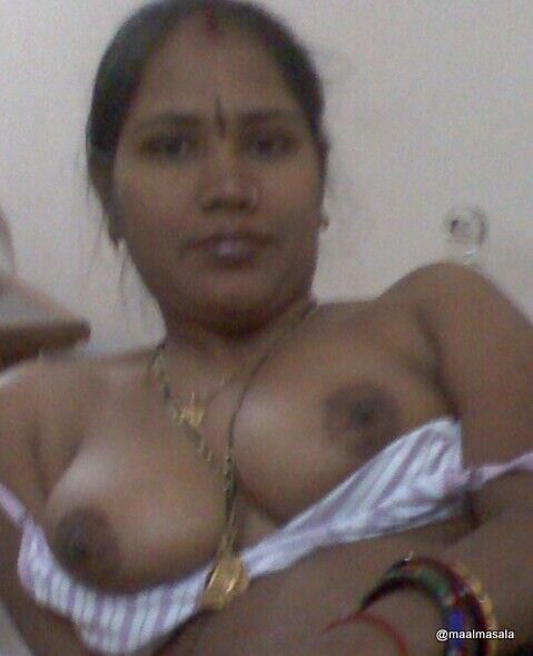 Free porn pics of Lund khara kar deni wali desi indian babes n celebrities 21 of 1000 pics