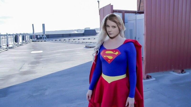 Free porn pics of Taylor as supergirl peril femdom 1 of 5 pics