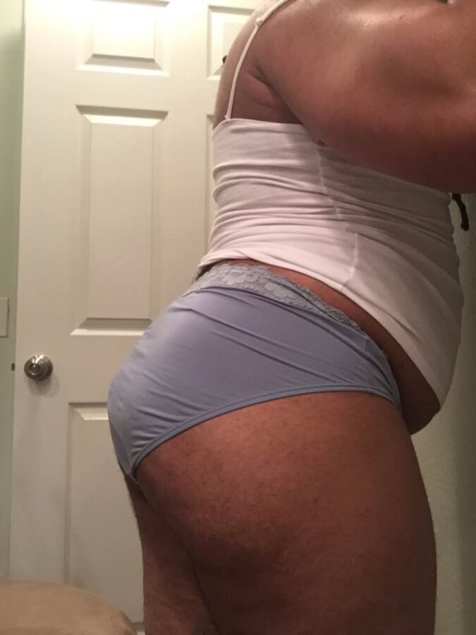 Free porn pics of Fat Nigger Ass For You 2 of 3 pics