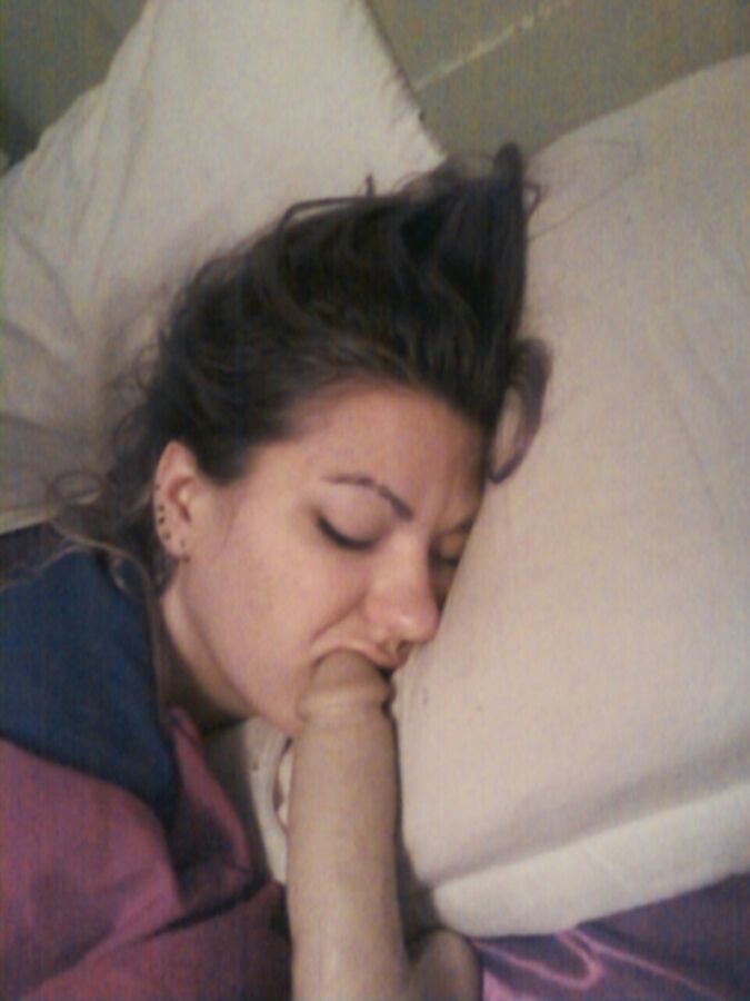Free porn pics of my sister Samantha drunk passed out 13 of 48 pics