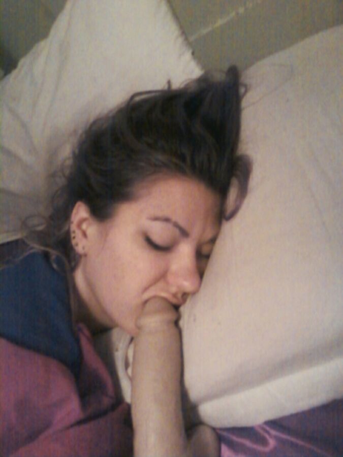 Free porn pics of my sister Samantha drunk passed out 9 of 48 pics