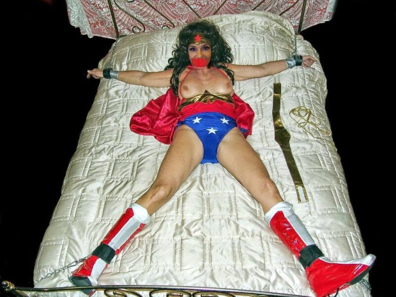 Free porn pics of milf Sarah Palin as Wonder Woman Bondage bound 2 of 3 pics