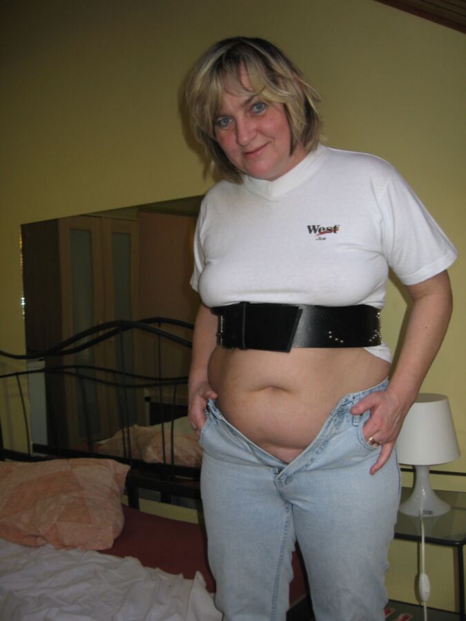 Velicity Von masturbate bondage