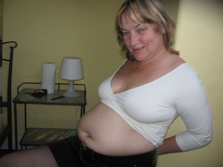 Free porn pics of mom janet...in her panties for the price of a bottle!.. 11 of 30 pics