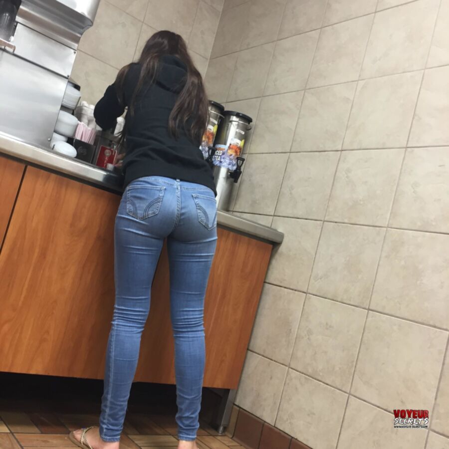 Free porn pics of ass jeans 1 of 2 pics