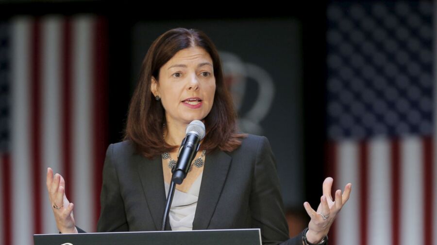 Free porn pics of Conservative Kelly Ayotte just gets better and better 15 of 50 pics