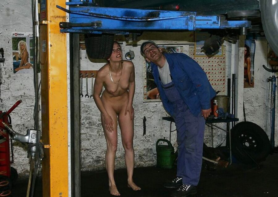 Free porn pics of nude in public 1 of 37 pics