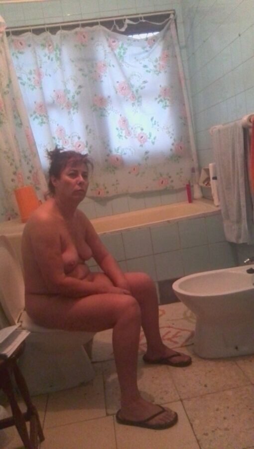 Free porn pics of Mature wife bathroom 2 of 33 pics
