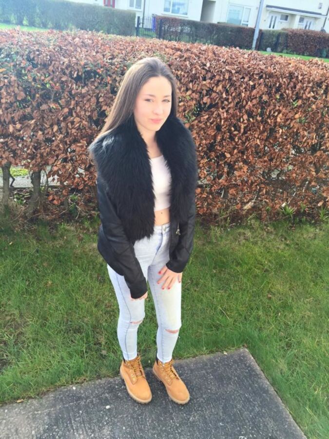 Free porn pics of uk chav teen tight body 6 of 8 pics