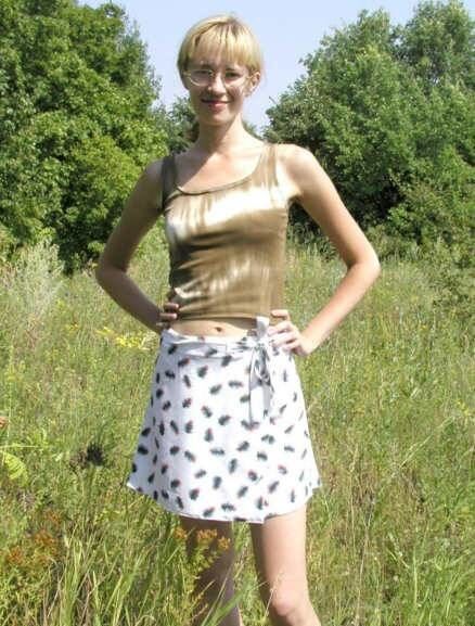 Free porn pics of M kind of teen: A nerdy pervert outdoor 1 of 16 pics