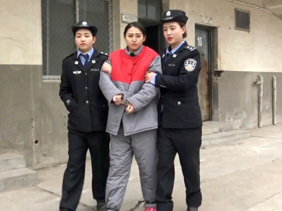 Free porn pics of Chinese female prisoner in jail 3 of 20 pics