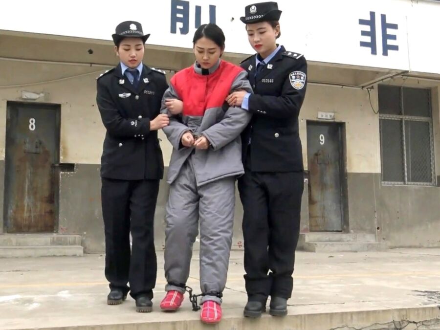 Free porn pics of Chinese female prisoner in jail 4 of 20 pics