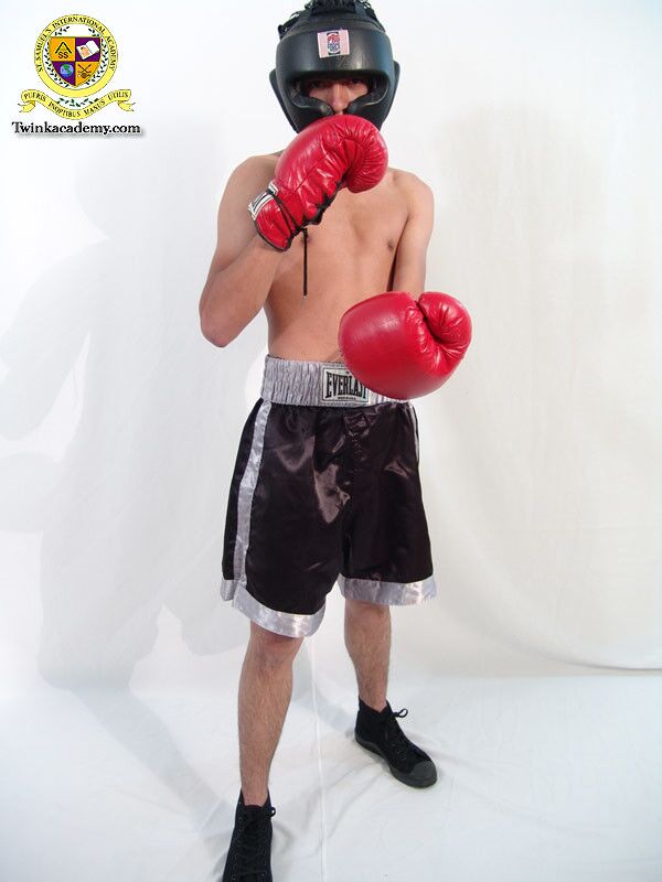 Free porn pics of Naked boxer boy 5 of 149 pics