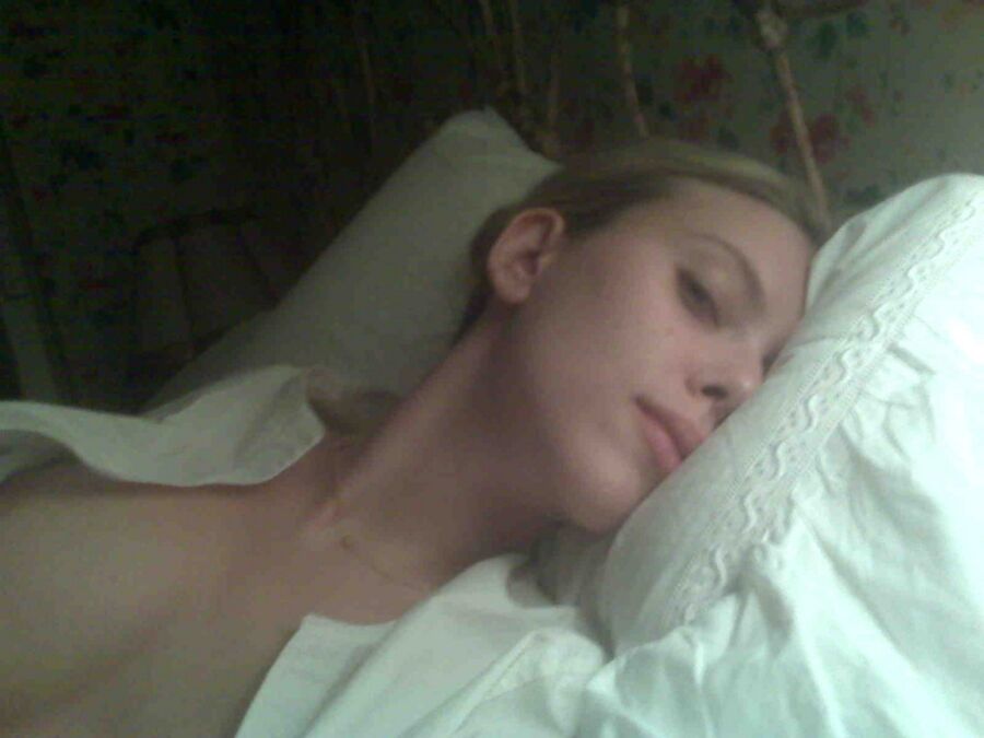 Free porn pics of Scarlett Johaansson 1 of 17 pics