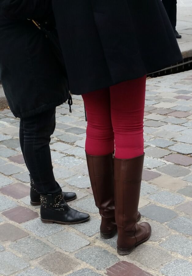 Free porn pics of NICE FLAT BOOTS AND LEG IN PARIS 1 of 12 pics