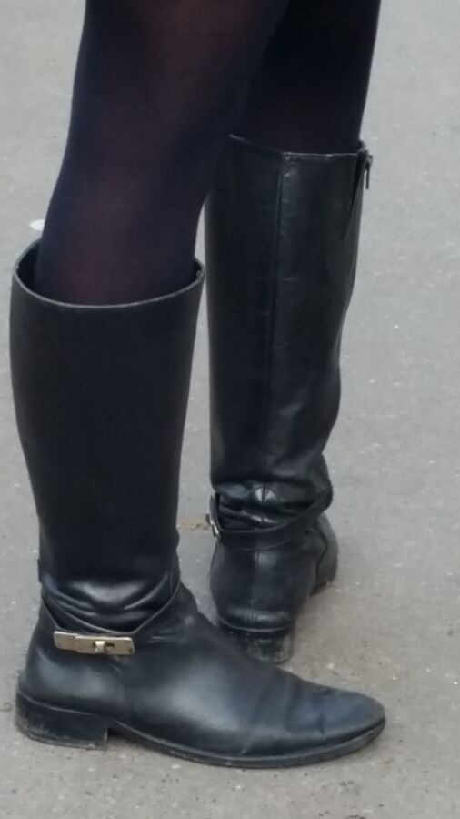 Free porn pics of Nice boots in paris 2 of 15 pics