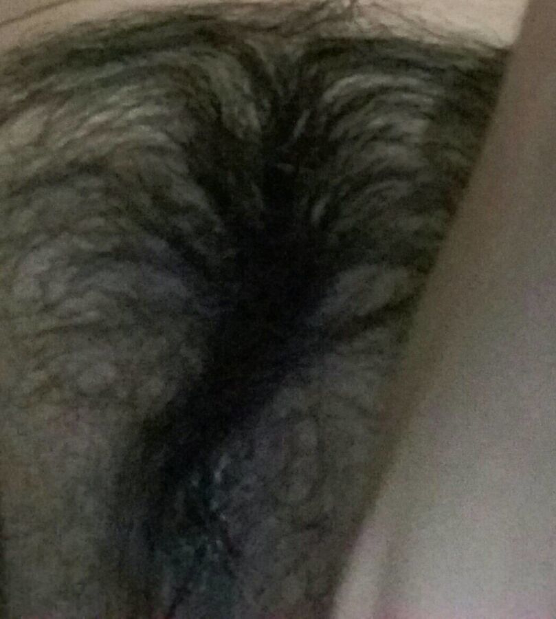 Free porn pics of Dulce, the hairy ugly bitch from Cebu, Filippines 5 of 14 pics