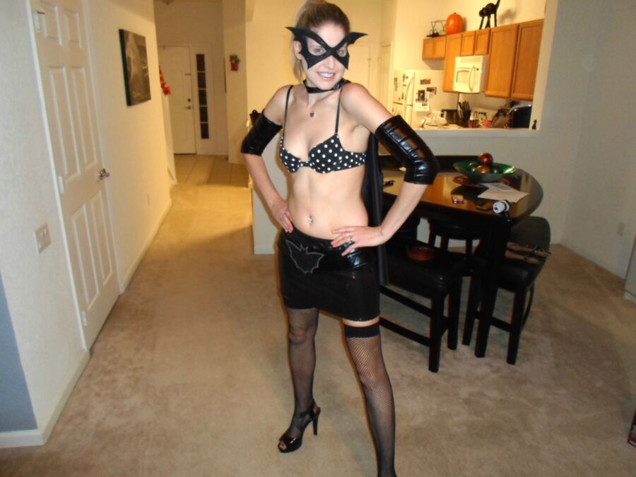Free porn pics of Courtney is "Bat Whore" 7 of 26 pics