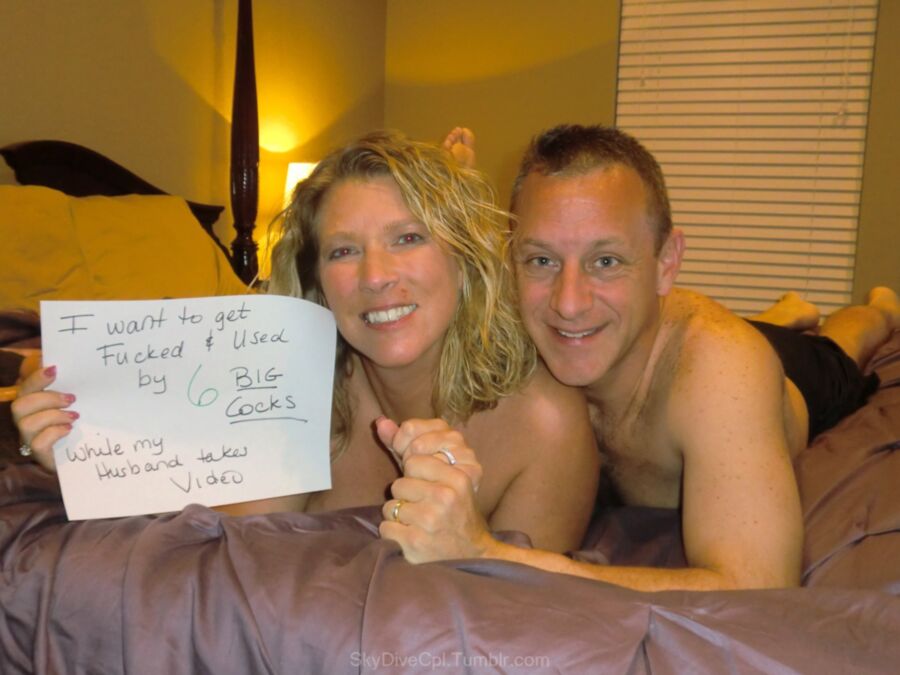 Free porn pics of Texas Hot Wife with Signs and BBC 3 of 73 pics