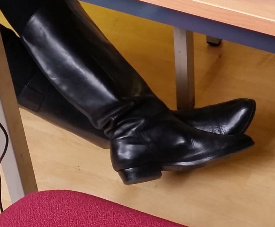 Free porn pics of Nice boots in sreet shot 8 of 24 pics