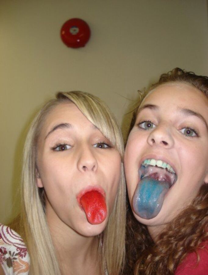 Natural girlfriend vintage tongue