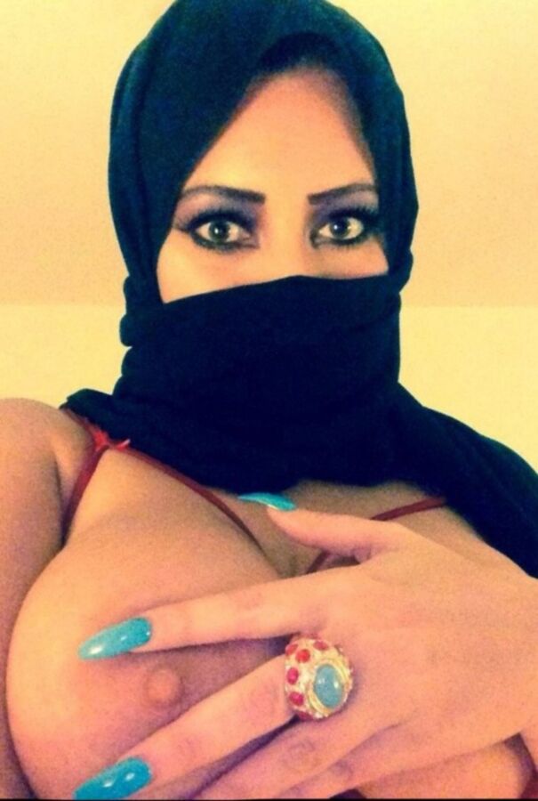 Free porn pics of HORNY MUSLIM WOMEN 20 of 24 pics