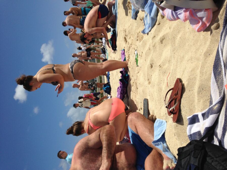 Free porn pics of Beach candid voyeur mostly chubby 23 of 31 pics