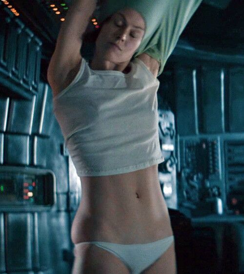 Free porn pics of White panties in the movies-Sigourney Weaver. 13 of 13 pics