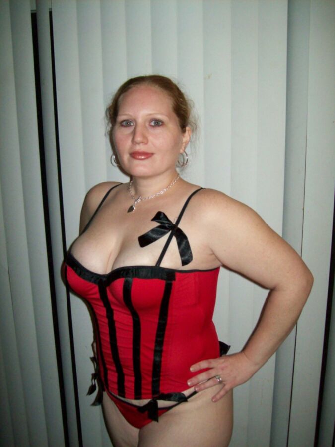 Free porn pics of Mature En Corset  Rouge 4 of 63 pics